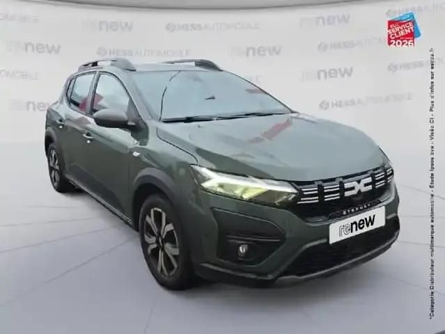 Occasion Dacia Sandero Expression 102 ch (75 kW) 2022 Vert Berline