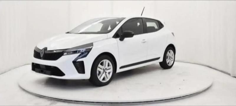 Utilisé 2023 Renault Clio V Evolution Berline | 16 200 € (Prix juste) - Image 1/4