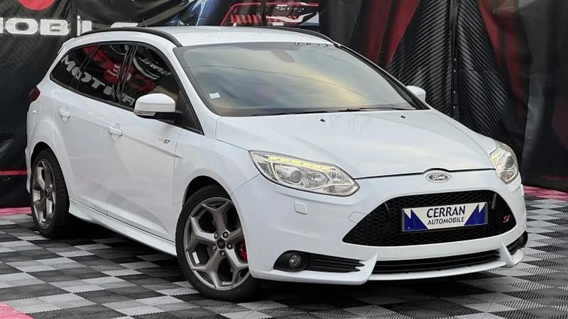 Occasion Ford Focus ST 254 ch (186 kW) 2012 Blanc Break