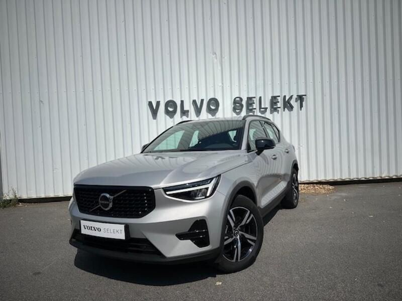 Gris Utilisé 2024 Volvo XC40 Plus SUV | 33 990 € (Super prix) - Image 1/3