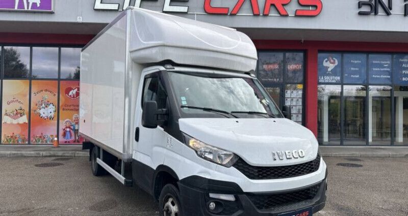 Utilisé 2016 Iveco Daily Berline | 22 990 € - Image 1/4