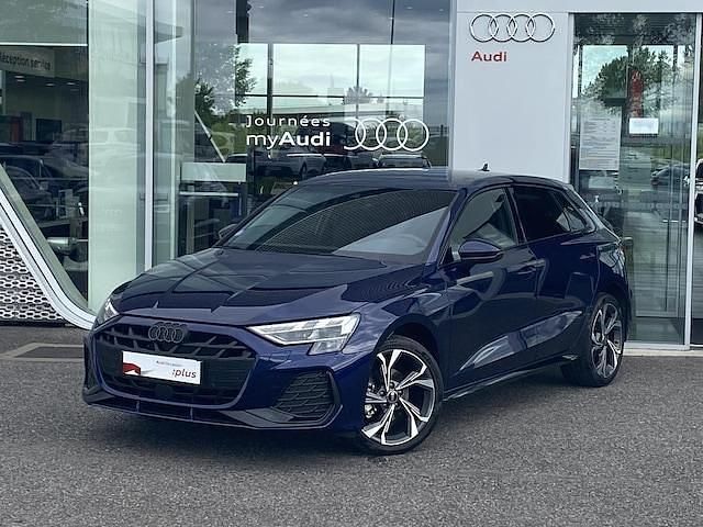 Bleu navarre métallisé Utilisé 2025 Audi A3 S-Line | 39 900 € (Prix cher) - Image 1/4