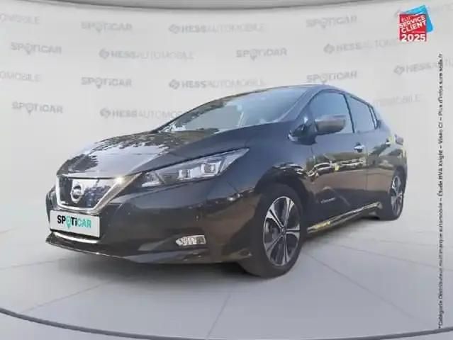 Noir métal+toit+rétros gris Utilisé 2020 Nissan Leaf Tekna Citadine | 14 499 € (Prix assez cher) - Image 1/4