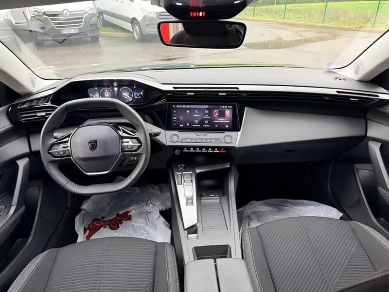 Occasion Peugeot 308 Active 133 ch (97 kW) 2023 Vert Berline