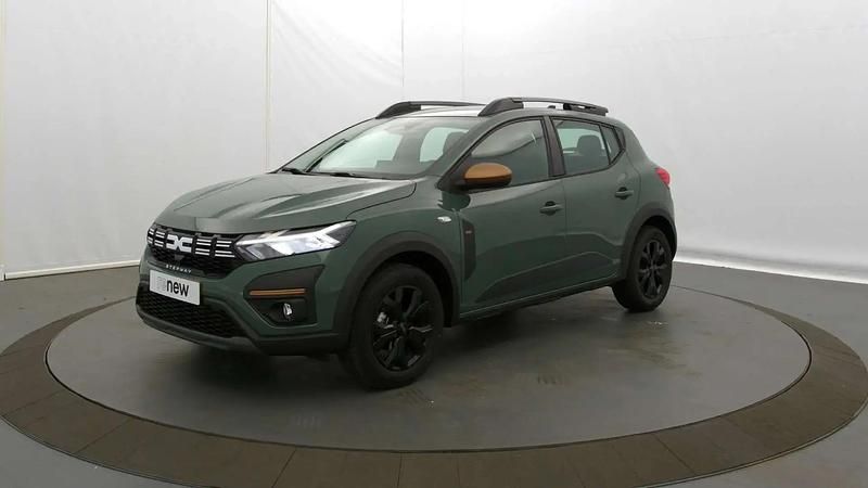 Gris Utilisé 2025 Dacia Sandero Extreme Citadine | 18 100 € (Prix assez cher) - Image 1/4