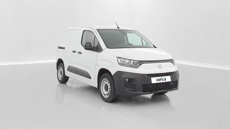 Blanc Utilisé 2024 Fiat Doblò S Monospace | 22 680 € - Image 1/4