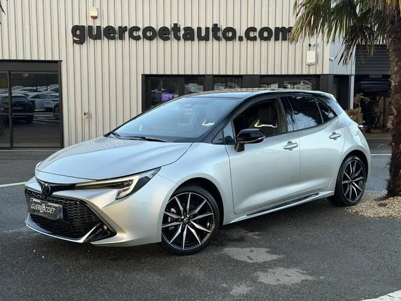 Gris Occasion 2024 Toyota Corolla Sport Berline | 27 990 € (Prix juste) - Image 1/4