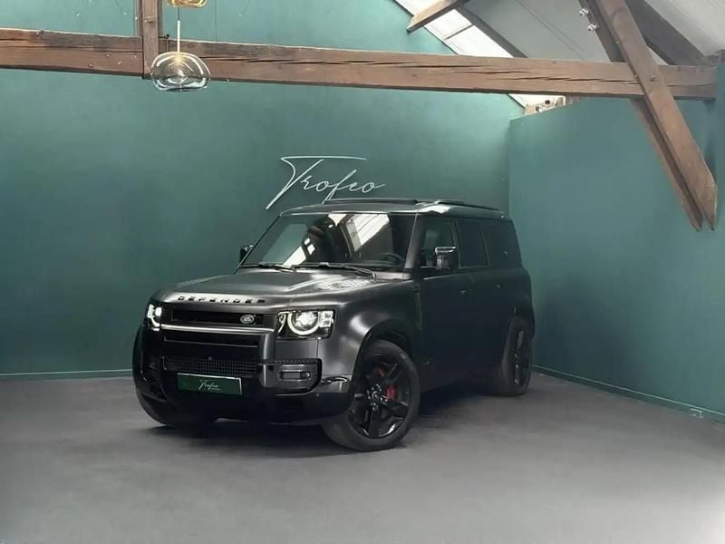 Noir Occasion 2024 Land Rover Defender Dynamic SUV | 95 990 € - Image 1/4