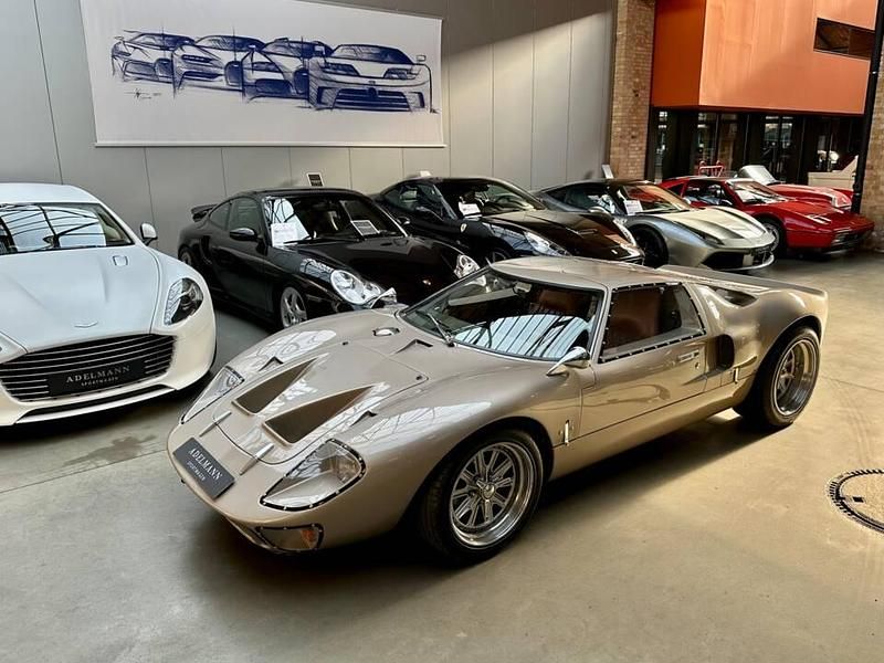 Beige Occasion 1991 Ford GT40 Coupé | 159 000 € - Image 1/4