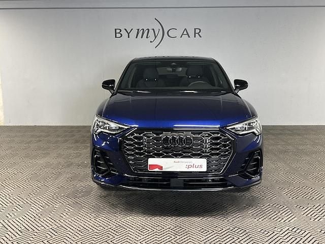 Bleu navarre métallisé Utilisé 2025 Audi Q3 Sportback S-Line SUV | 44 797 € - Image 1/3