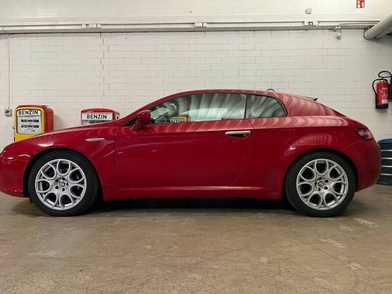 Rouge Utilisé 2006 Alfa Romeo Brera Coupé | 9 900 € - Image 1/4