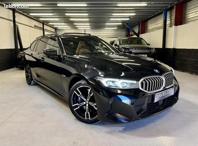 Noir Utilisé 2022 BMW 330e M Sport Break | 31 990 € (Super prix) - Image 1/4