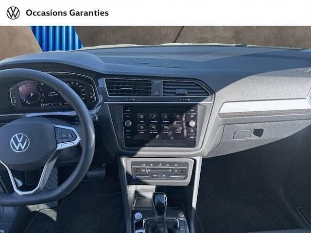 Image 3/4