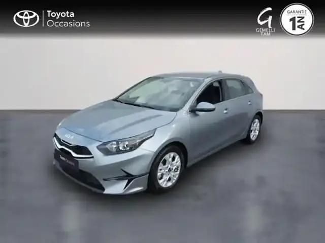 Blanc Utilisé 2024 Kia Ceed Active Berline | 18 125 € (Bon prix) - Image 1/4