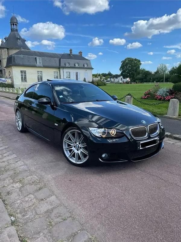 Utilisé 2007 BMW 330 Sport Line Coupé | 10 490 € (Prix cher) - Image 1/4