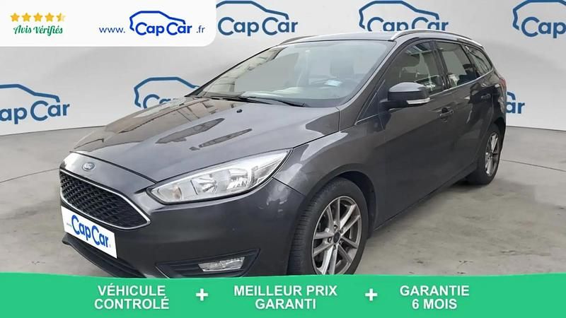 Gris Occasion 2017 Ford Focus Titanium Citadine | 10 490 € (Prix assez cher) - Image 1/4
