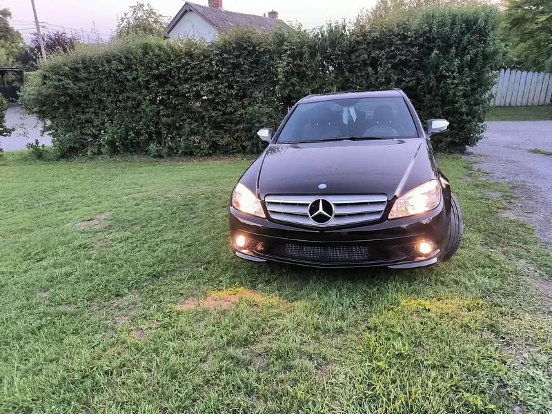 Noir Utilisé 2008 Mercedes C200 Avantgarde Berline | 10 500 € (Prix assez cher) - Image 1/4
