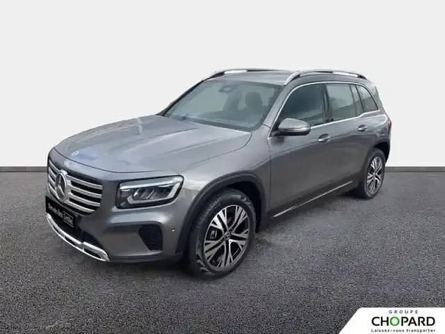 Nouvelle Mercedes GLB200 2025 Gris montagne métallisée SUV