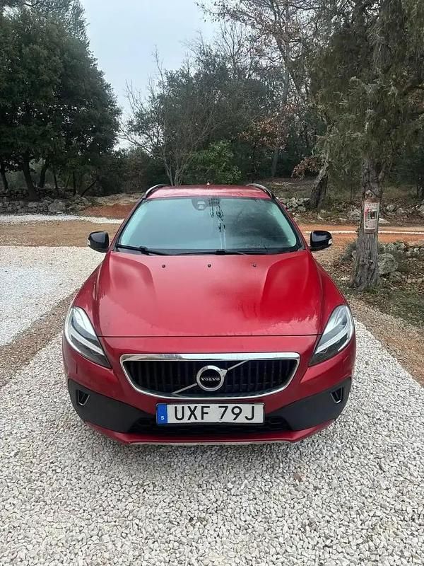 Rouge Occasion 2019 Volvo V40 CC Break | 12 000 € - Image 1/4