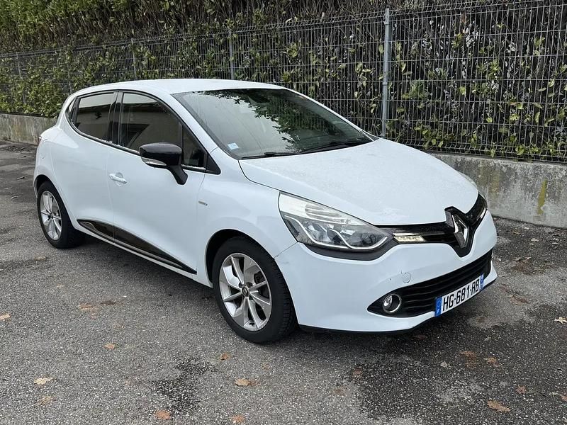 Occasion 2016 Renault Clio IV LIMITED Berline | 10 490 € (Bon prix) - Image 1/4