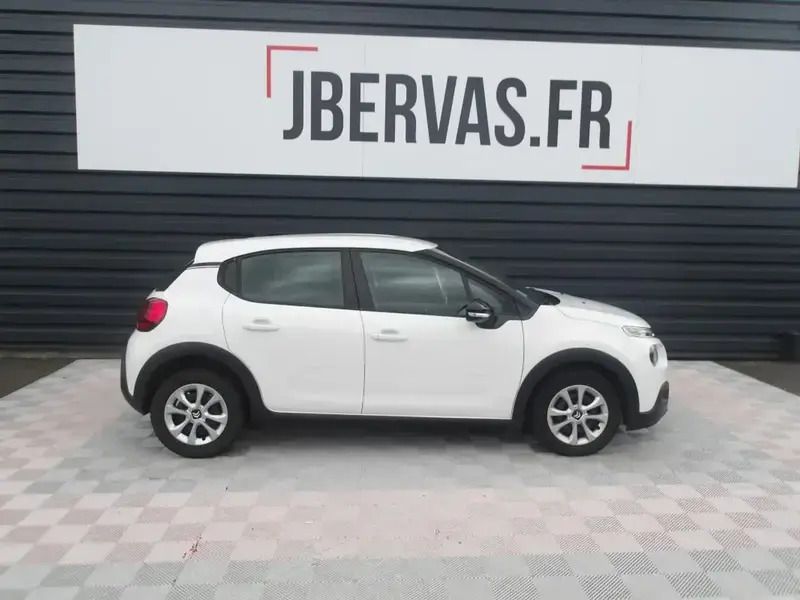 Blanc Utilisé 2019 Citroën C3 Feel Citadine | 10 990 € - Image 1/4