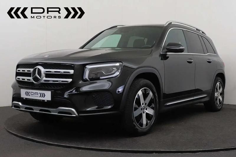 Noir Utilisé 2021 Mercedes GLB180 Business SUV | 32 995 € (Prix juste) - Image 1/4