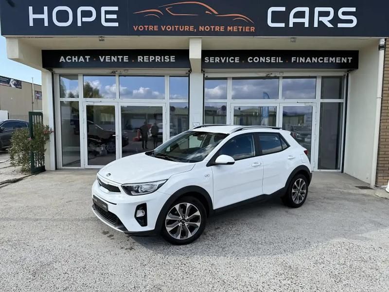 Blanc Utilisé 2019 Kia Stonic Active SUV | 12 990 € (Prix juste) - Image 1/4