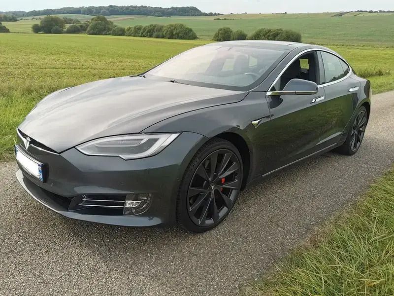 Utilisé 2018 Tesla Model S Performance Berline | 40 000 € - Image 1/4
