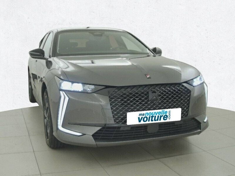 Gris Utilisé 2024 DS Automobiles DS4 Performance Line Plus Berline | 36 490 € - Image 1/3