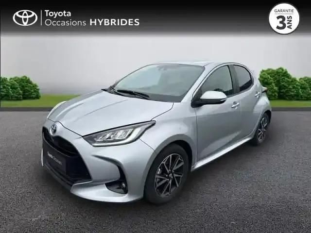 Gris Utilisé 2024 Toyota Yaris Hybrid Design Berline | 21 450 € (Prix juste) - Image 1/4