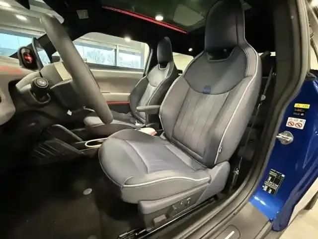 Occasion Mini Cooper Favoured 11 kW (15 ch) 2024 Bleu Citadine