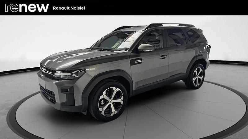 Gris Nouvelle 2025 Dacia Bigster Journey SUV | 29 480 € - Image 1/4