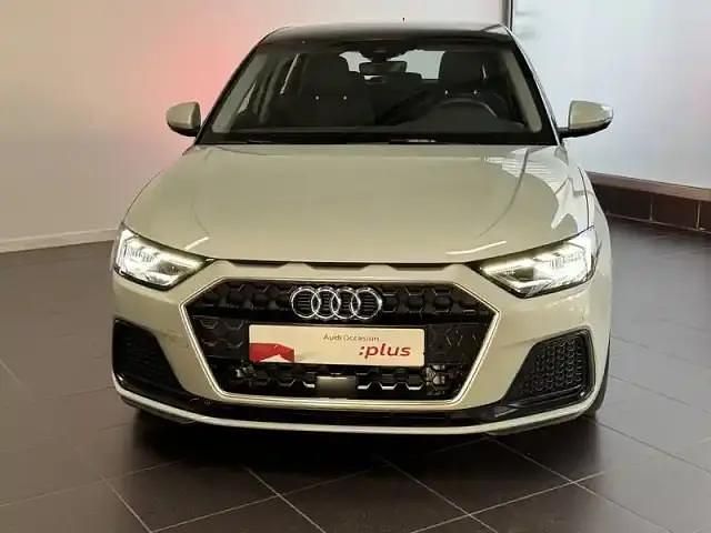 Occasion Audi A1 Sportback Sport 116 ch (85 kW) 2025 Argent rose metallise / arches et toit gris manathan Citadine