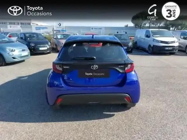Occasion Toyota Yaris Hybrid 116 ch (85 kW) 2024 Bleu genièvre (m) Berline