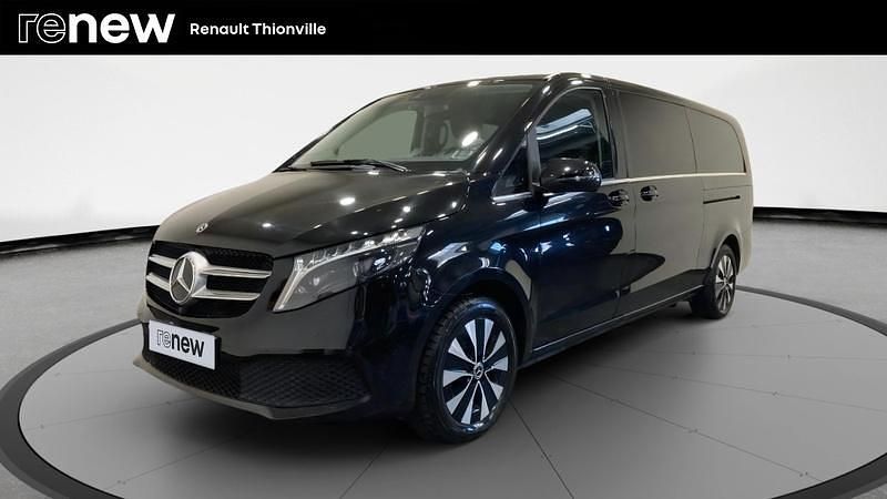Noir Utilisé 2023 Mercedes V220 Avantgarde Monospace | 64 499 € (Prix cher) - Image 1/4