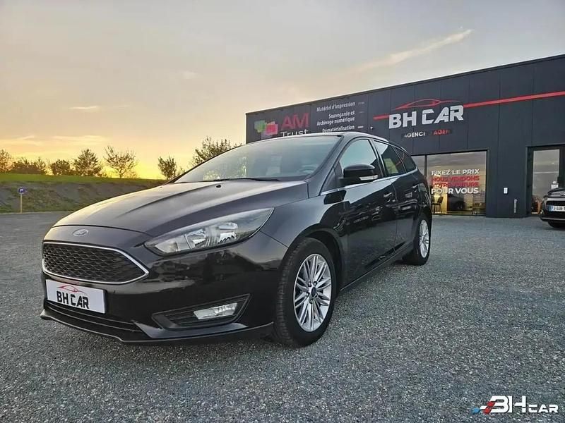 Noir Utilisé 2017 Ford Focus Break | 10 490 € (Bon prix) - Image 1/4