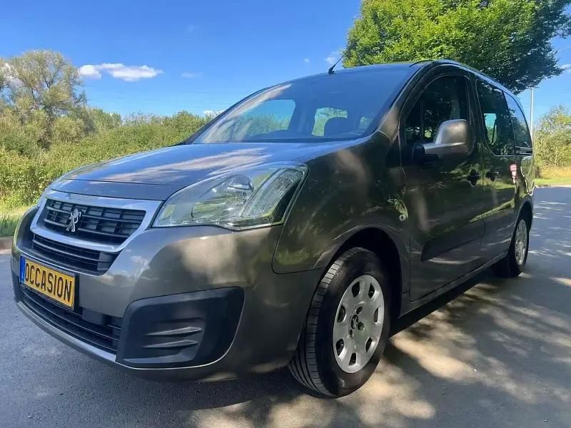 Gris Utilisé 2016 Peugeot Partner Tepee Monospace | 9 490 € (Bon prix) - Image 1/4