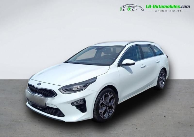 Utilisé 2020 Kia Ceed Berline | 23 200 € (Prix juste) - Image 1/4