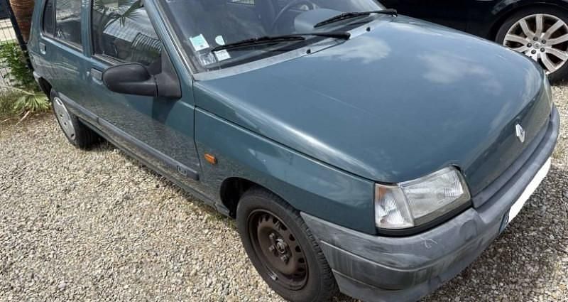 Occasion Renault Clio 79 ch (58 kW) 1994 Citadine