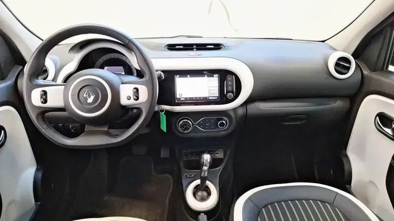 Image 3/4