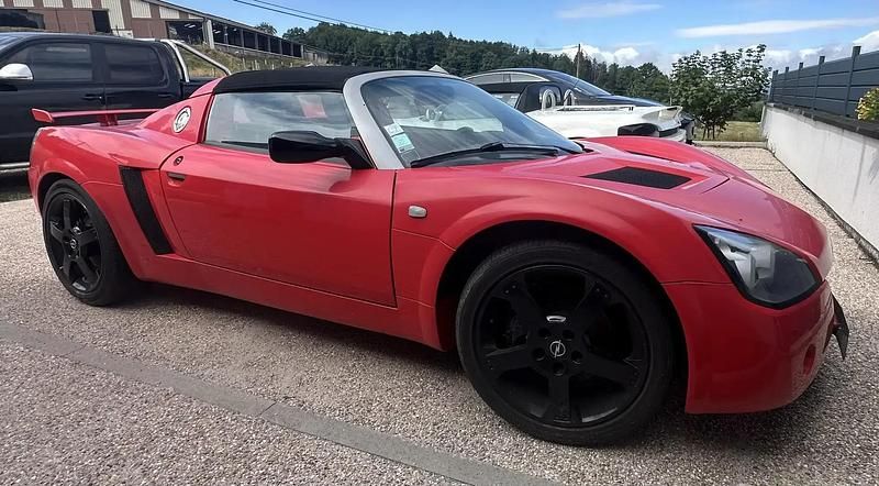 Utilisé 2002 Opel Speedster Cabriolet | 15 900 € - Image 1/4