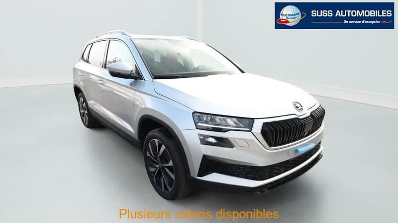 Gris Nouvelle 2025 Skoda Karoq SUV | 37 378 € (Prix assez cher) - Image 1/4