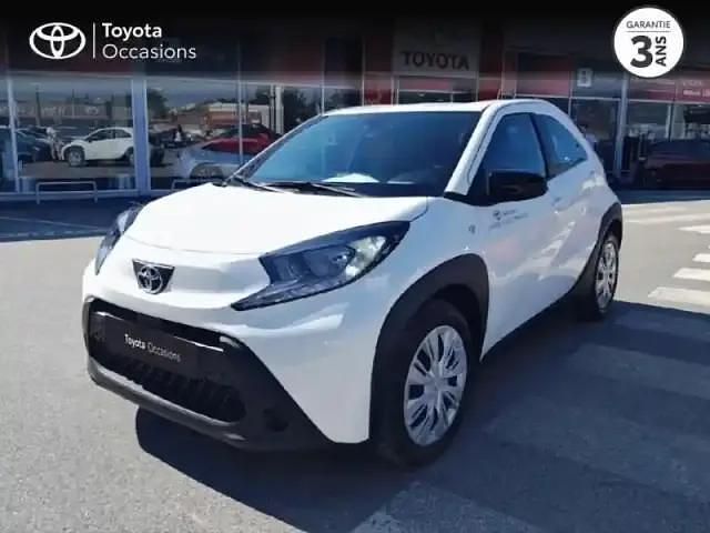 Blanc Utilisé 2025 Toyota Aygo X SUV | 15 490 € - Image 1/4