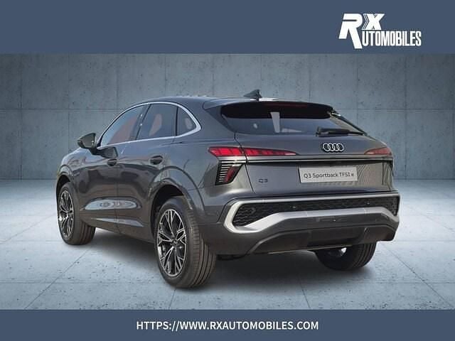 Nouvelle Audi Q3 Sportback Design 272 ch (200 kW) 2026 Gris daytona nacré SUV