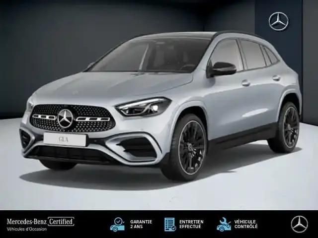 Argent Utilisé 2024 Mercedes GLA200 AMG line SUV | 45 889 € (Prix cher) - Image 1/4