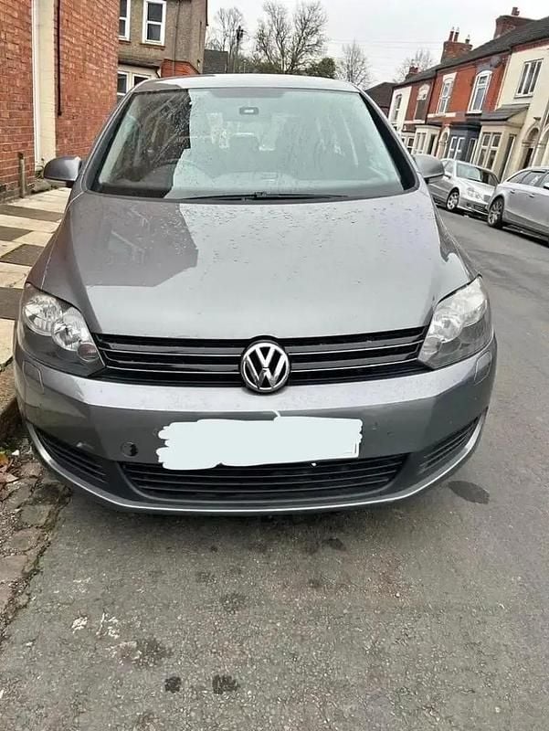 Utilisé 2011 VW Golf Plus Cross Comfortline Monospace | 500 € - Image 1/4