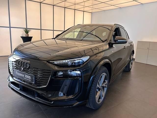 Noir mythic métallisé Occasion 2025 Audi Q6 e-tron S-Line SUV | 66 990 € (Super prix) - Image 1/4
