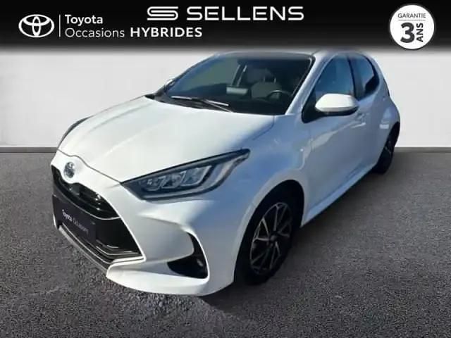 Blanc Occasion 2022 Toyota Yaris Hybrid Design Berline | 19 490 € (Prix juste) - Image 1/4
