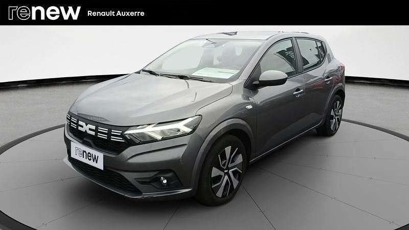 Gris Occasion 2024 Dacia Sandero Expression Citadine | 12 890 € (Bon prix) - Image 1/4