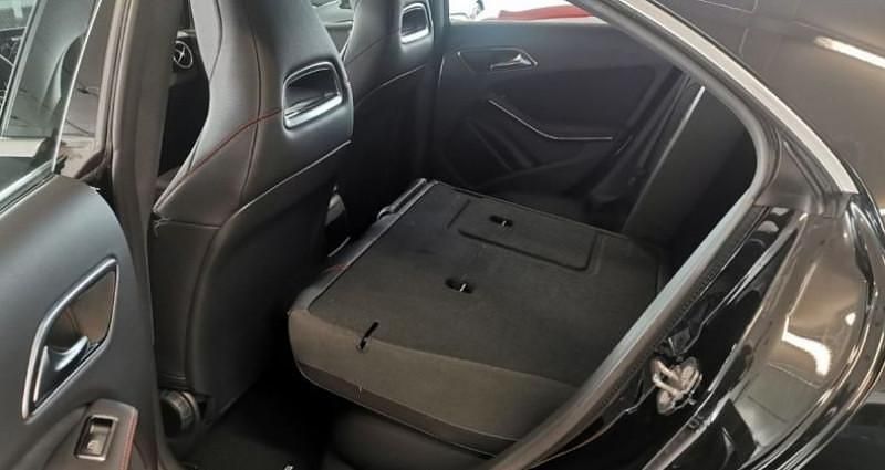 Occasion Mercedes CLA220 AMG line 177 ch (130 kW) 2018 Berline
